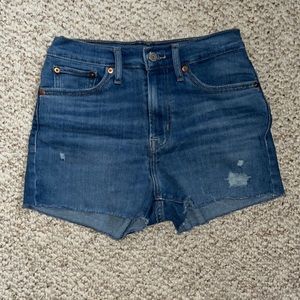 Women’s Levi’s shorts